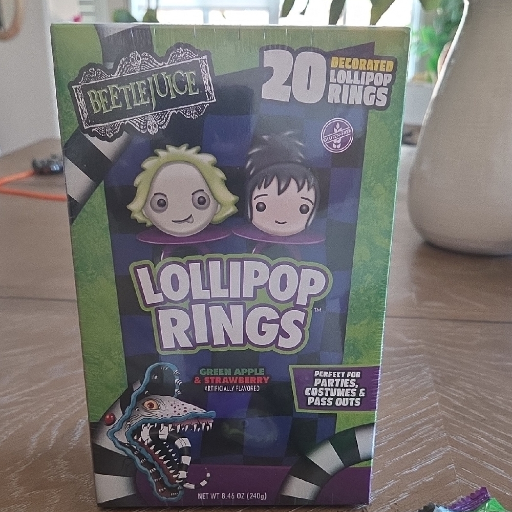 Beetlejuice Lollipop Rings - Green and Purple